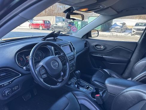 Certified 2019 Jeep Cherokee Latitude Plus image 4