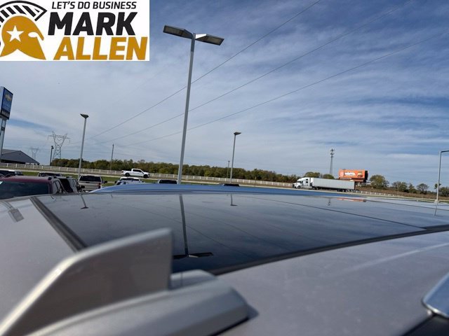 Used 2021 GMC Yukon SLT w/ SLT Premium Package RWD image 8