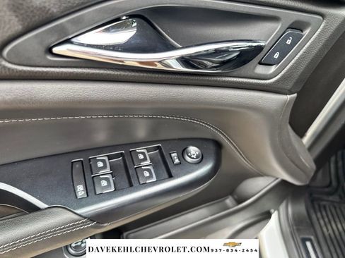 Used 2016 Cadillac SRX Luxury FWD image 11