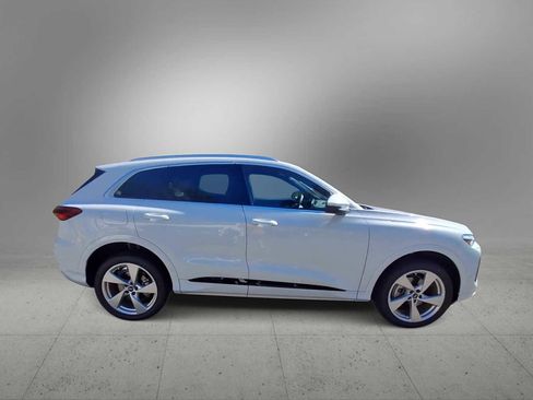 New 2025 Audi Q5 Premium Plus image 9