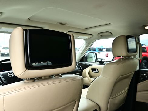 Used 2022 Nissan Armada Platinum w/ Captain's Chairs Package AWD/4WD image 19
