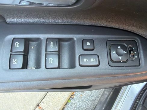 Used 2017 Mitsubishi Outlander ES AWD/4WD image 42