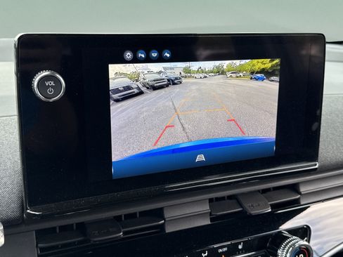 Used 2024 Honda Prologue EX image 12