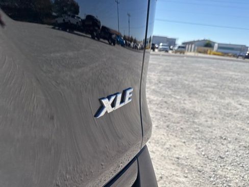 Used 2024 Toyota RAV4 XLE image 7