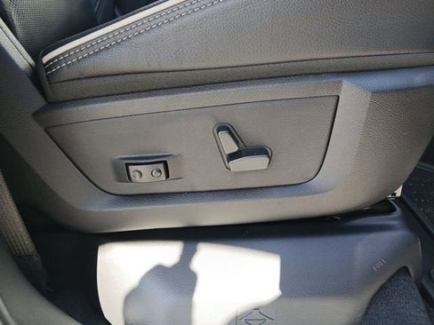 Used 2025 RAM 3500 Limited image 38