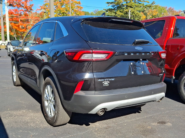 Used 2023 Ford Escape Active w/ Tech Pack #2 AWD/4WD image 3
