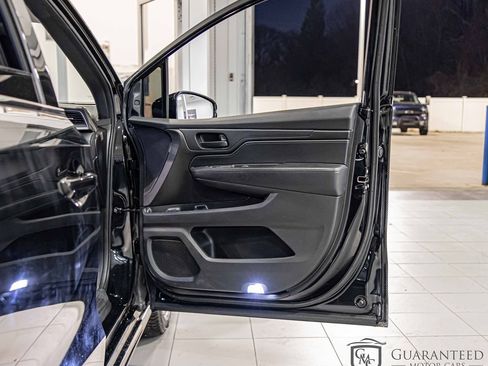 Used 2023 Honda Odyssey Sport image 38