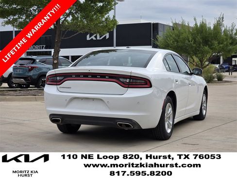 Used 2022 Dodge Charger SXT image 4