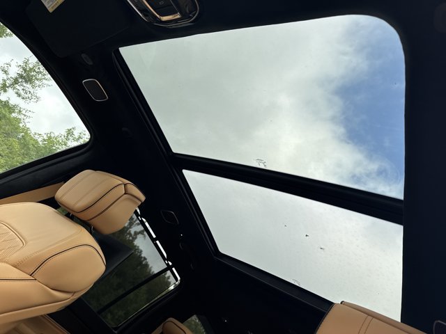 New 2026 Jeep Grand Wagoneer L Summit AWD/4WD image 32