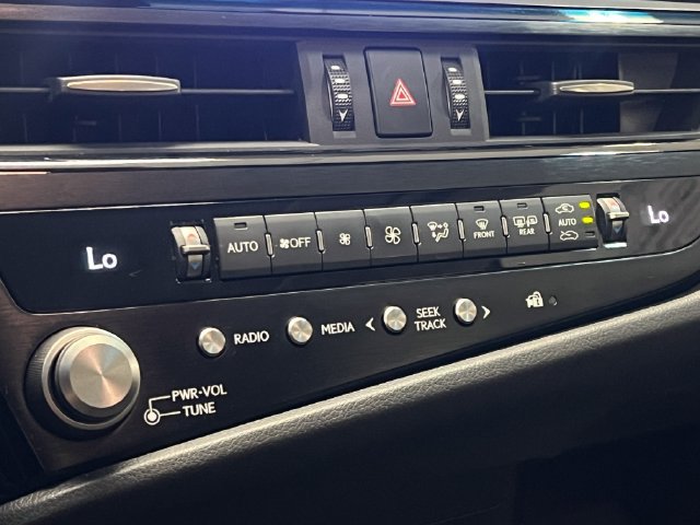 Certified 2024 Lexus ES 350 FWD image 19