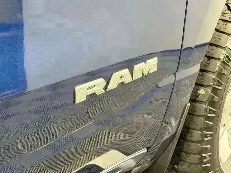 Used 2019 RAM 1500 Big Horn AWD/4WD image 15