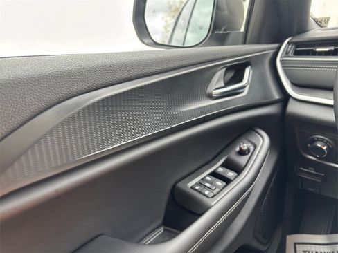 New 2025 Jeep Grand Cherokee Laredo w/ Luxury Tech Group I image 26