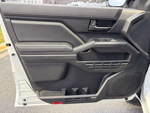 New 2026 Toyota Tacoma SR image 8