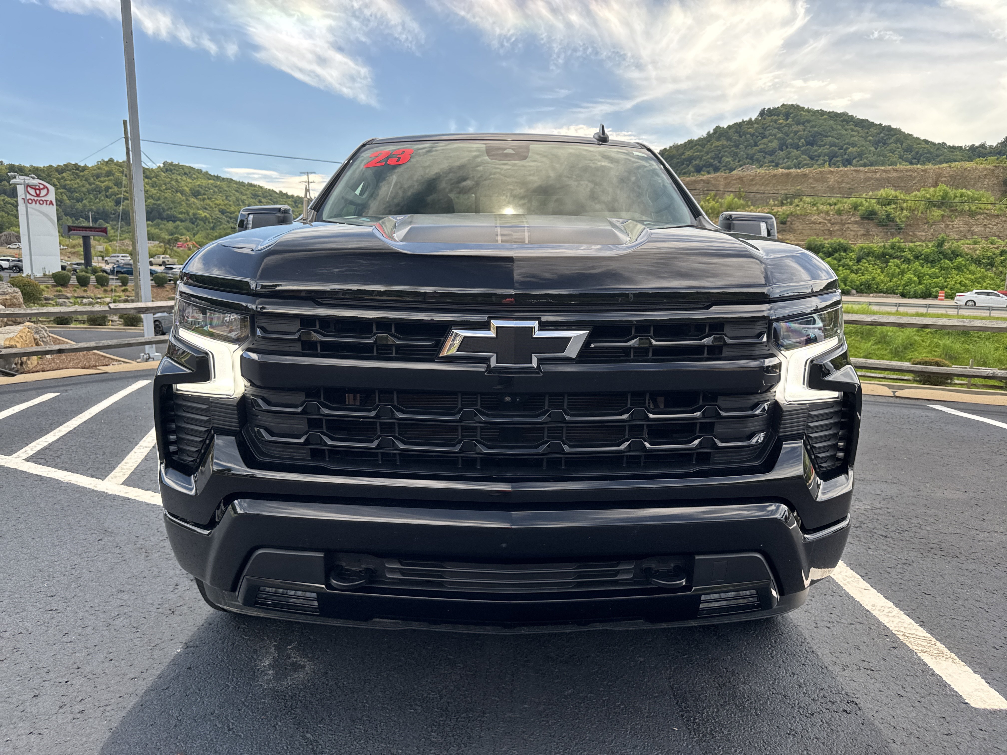 Used 2023 Chevrolet Silverado 1500 RST w/ RST All Star Premium Package AWD/4WD image 2