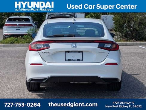 Used 2025 Honda Civic Sport image 4