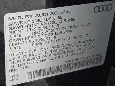 New 2025 Audi Q3 2.0T Premium image 35