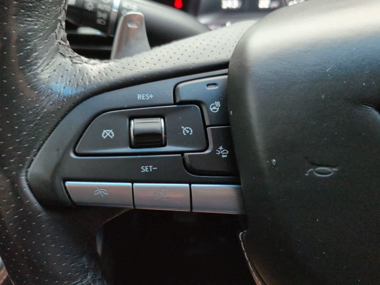 Used 2021 Cadillac CT4 V w/ Technology Package RWD image 25