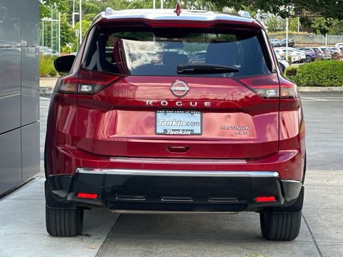 Used 2024 Nissan Rogue Platinum w/ Platinum Premium Package AWD/4WD image 4