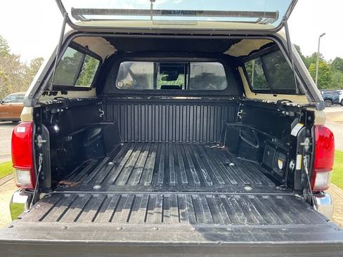 Used 2019 Toyota Tacoma TRD Off-Road AWD/4WD image 24