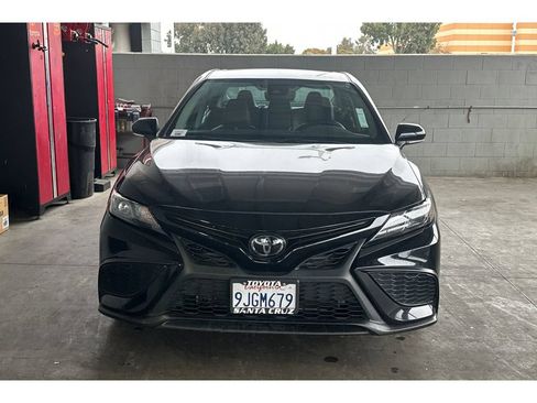 Used 2024 Toyota Camry SE w/ Blackout Package (TMS) FWD image 3