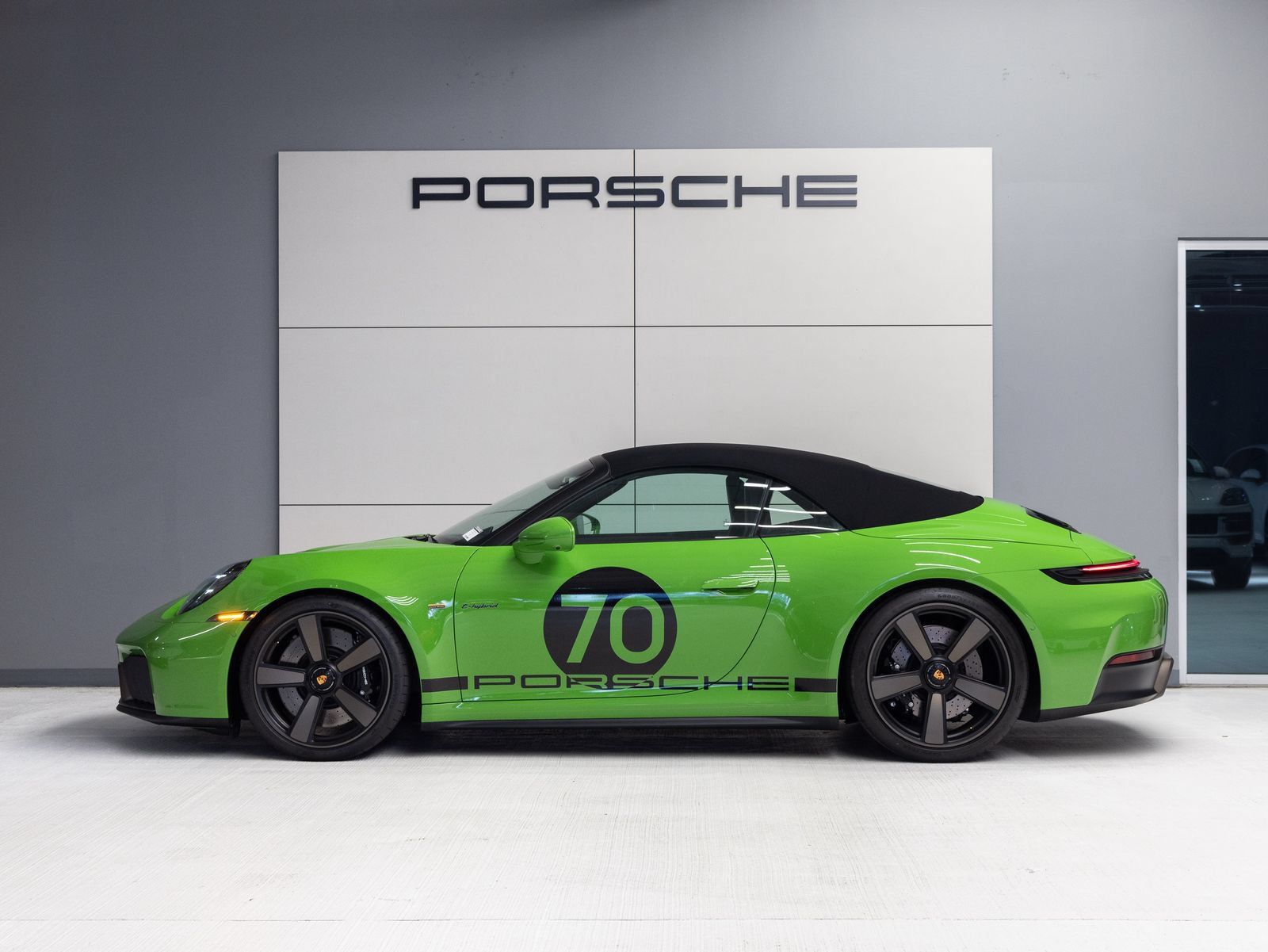 Certified 2026 Porsche 911 Carrera GTS RWD image 2