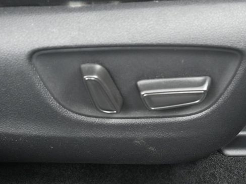 Certified 2021 Toyota Highlander XLE image 36