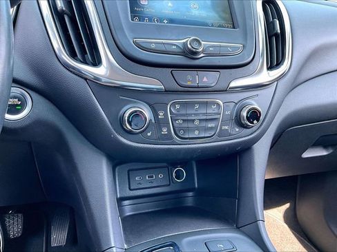 Used 2023 Chevrolet Equinox LT image 26