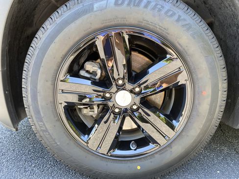 Used 2020 Chevrolet Trax LS FWD image 37