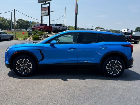 Used 2024 Chevrolet Blazer EV LT AWD/4WD image 5