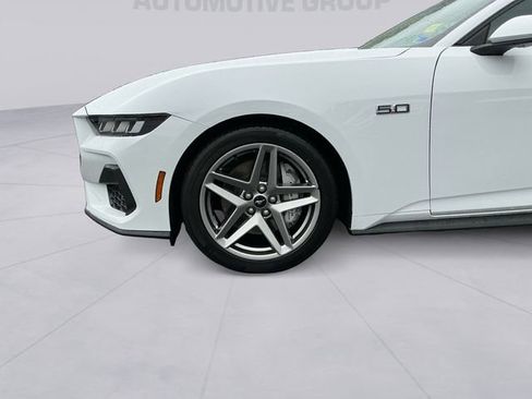 Used 2024 Ford Mustang GT Premium RWD image 9
