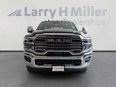 New 2026 RAM 2500 Laramie w/ Towing Technology Group AWD/4WD image 8