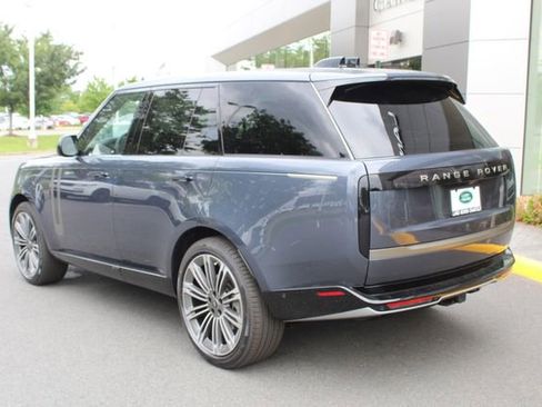 New 2025 Land Rover Range Rover SE image 10