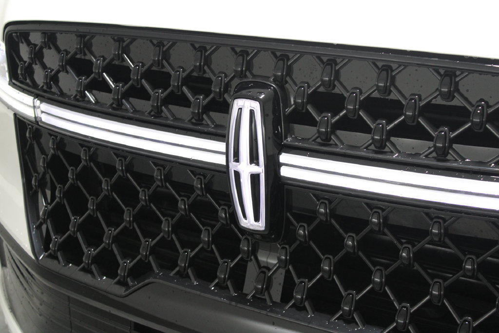 New 2025 Lincoln Navigator L Reserve w/ Jet Appearance Package AWD/4WD image 65