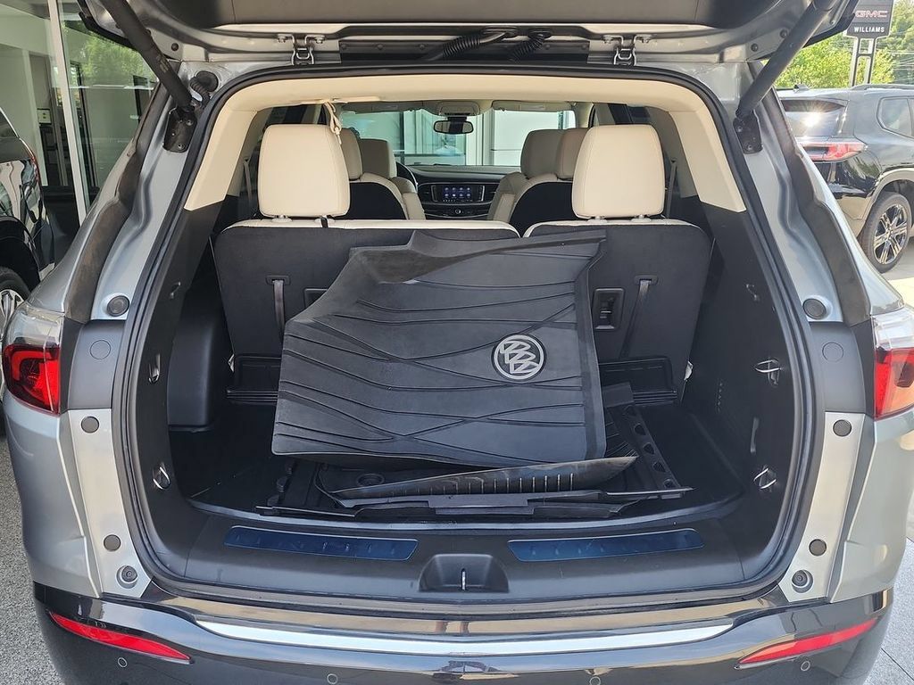 Certified 2023 Buick Enclave Essence w/ Experience Buick Package FWD image 24