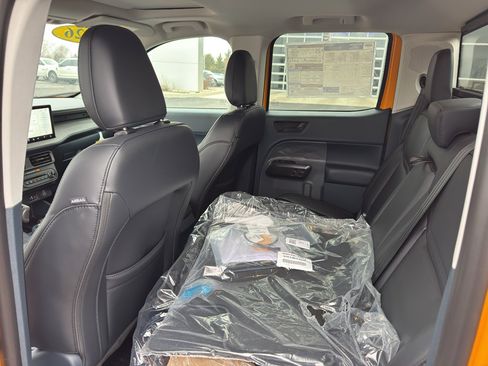 New 2026 Ford Maverick Lariat w/ Black Appearance Package image 9