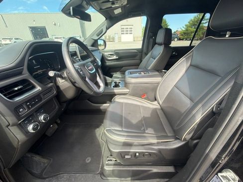 Used 2024 GMC Yukon SLT AWD/4WD image 24