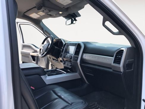 Used 2020 Ford F250 Lariat w/ Lariat Ultimate Package image 18