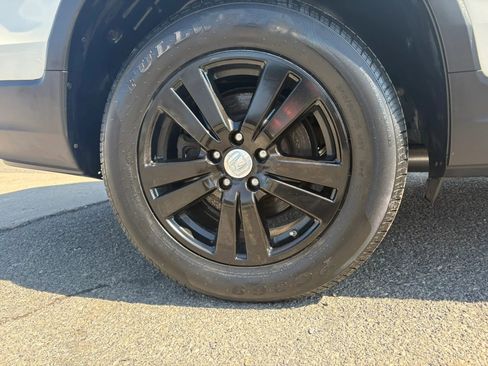 Used 2016 Honda Pilot EX image 9