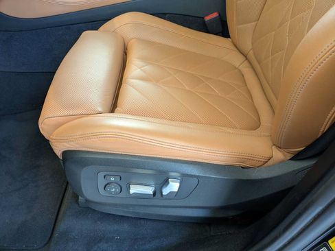 Used 2024 BMW X5 xDrive40i w/ Parking Assistance Package AWD/4WD image 7