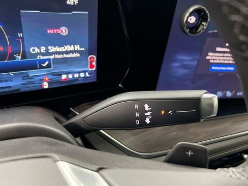 New 2026 Chevrolet Suburban Premier AWD/4WD image 18
