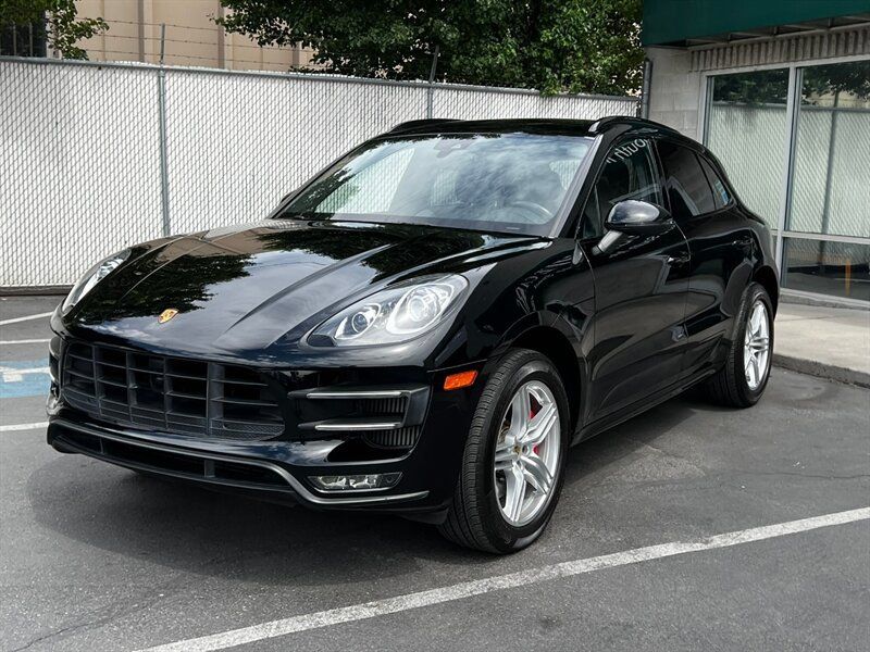 Used 2017 Porsche Macan Turbo AWD/4WD image 3