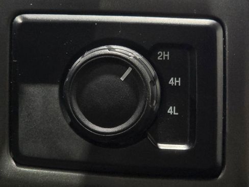 Used 2019 Ford F150 XLT image 36