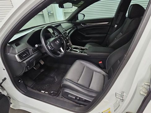 Used 2022 Honda Accord Sport image 10