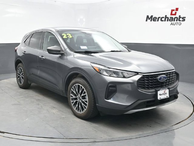 Used 2023 Ford Escape Active w/ Tech Pack #1 AWD/4WD image 1