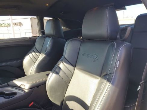 Used 2023 Dodge Challenger SRT Hellcat w/ Driver Convenience Group RWD image 10