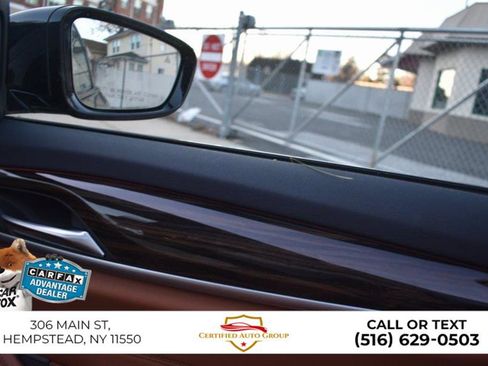 Used 2023 BMW 530e xDrive 530e iPerformance w/ Premium Package image 21