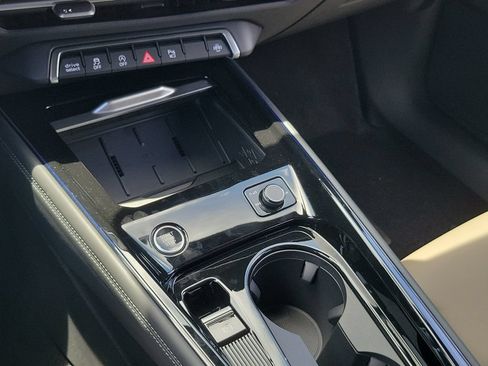 New 2026 Audi Q3 quattro 2.0T AWD/4WD image 14