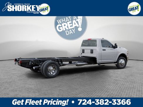 New 2026 RAM 5500 4x4 Regular Cab image 5