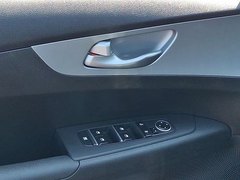 Certified 2023 Kia Forte LXS FWD image 12
