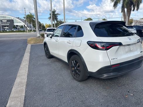 Certified 2023 Honda HR-V Sport image 11